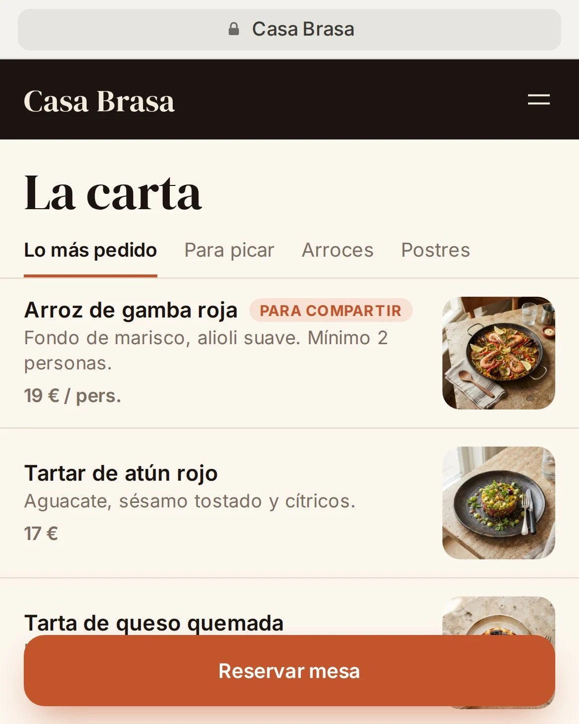 Carta del restaurante en el móvil, con fotos de los platos, precios y botón para reservar